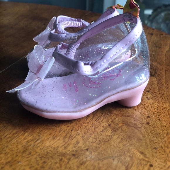 4 PAIR OF BUILD A BEAR SHOES - Picture 5 of 12